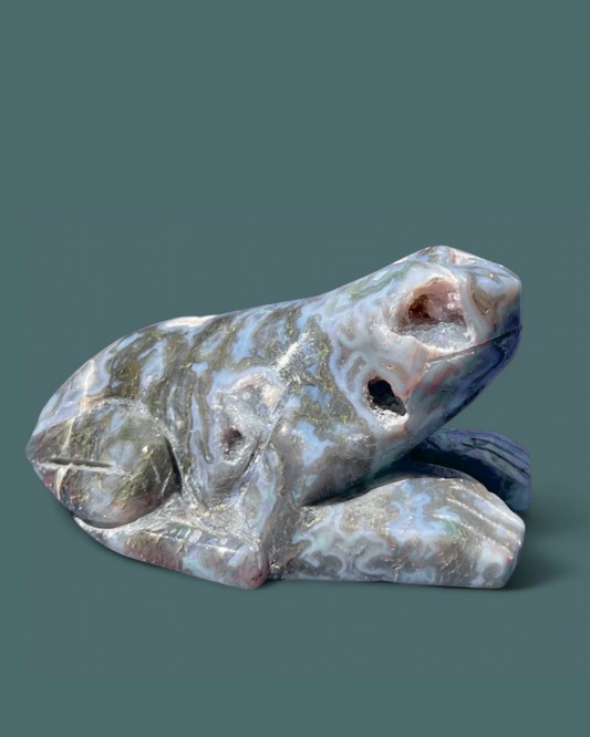 Moss Agate | Frog Carving